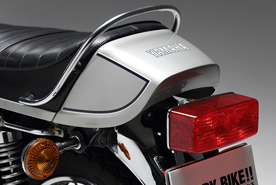 YAMAHA GX750