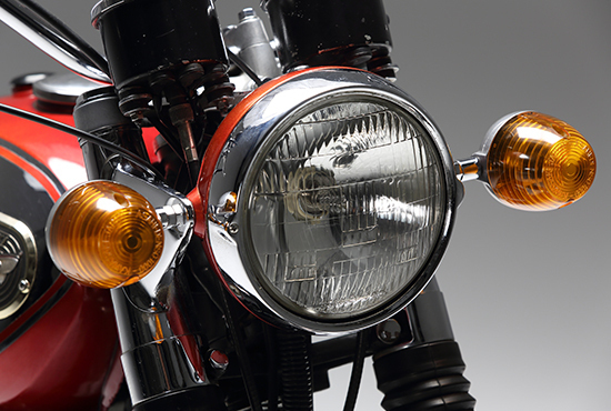 バイクの音を楽しむ『名車図鑑』9：Kawasaki 650-W1スペシャル | JAF