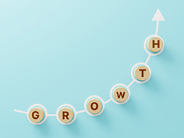 GROWTHと書かれた木箱