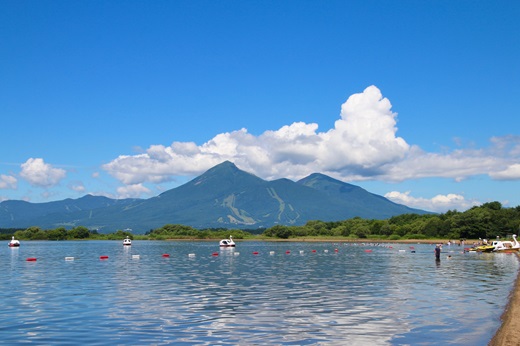 夏_猪苗代湖と磐梯山