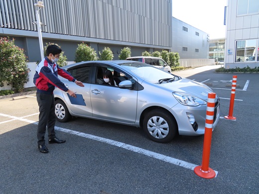 駐車のコツ 教えます 会員無料の車庫入れ講習会 Jaf